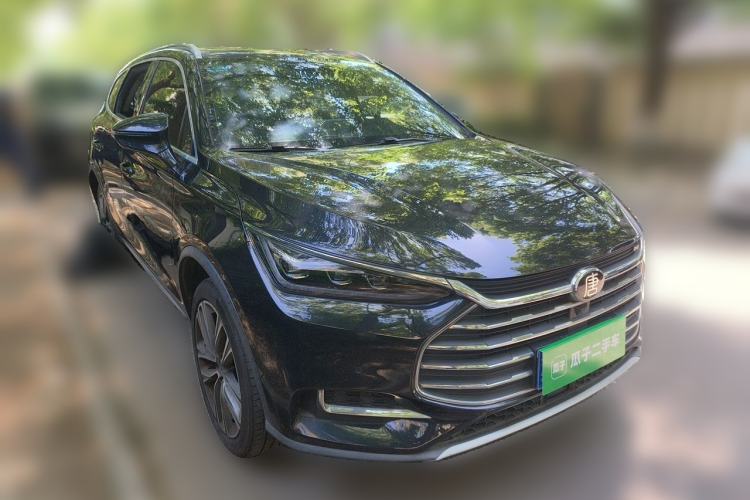 Used BYD Tang 2018 2.0T Automatic SmartConnect Luxury Version 7 Seats China V Standard Front Right 45 Deg