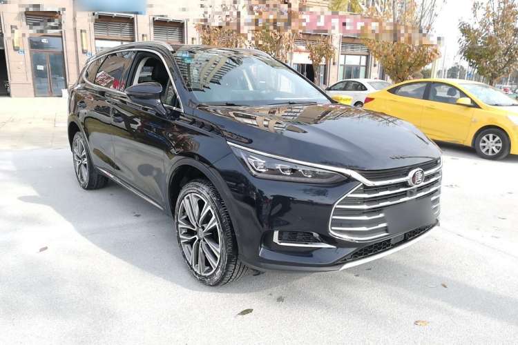 Used BYD Tang 2018 2.0T Automatic SmartConnect Prestige 7-Seater China V Standard Front Right 45 Deg