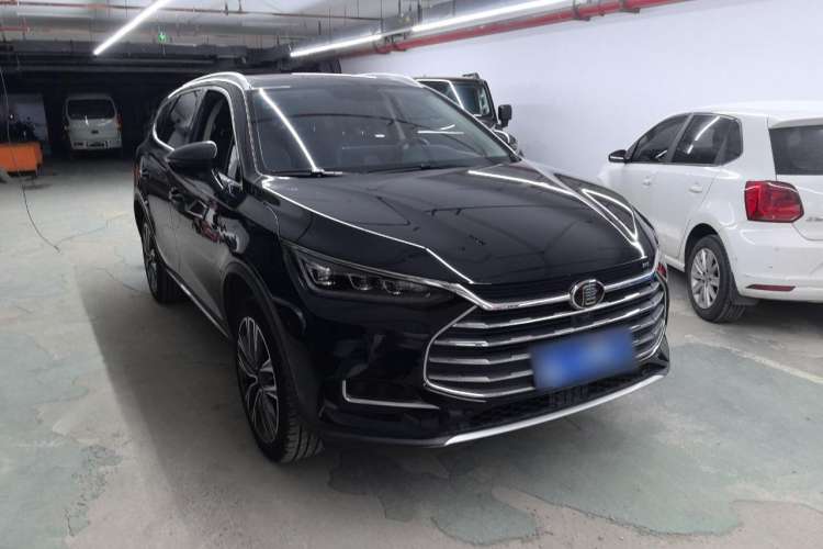 Used BYD Tang 2018 2.0T Automatic Smart Connect Prestige 7-Seater China V Standard Front Right 45 Deg