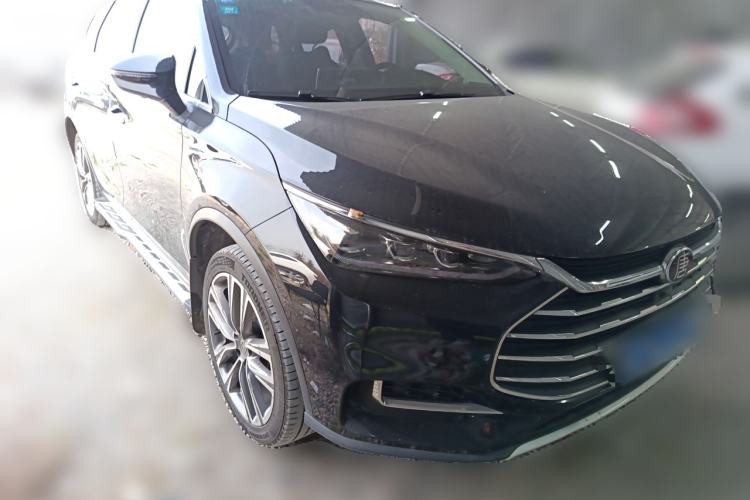 Used BYD Tang 2018 2.0T Automatic SmartConnect Prestige 7-Seater China V Standard Front Right 45 Deg