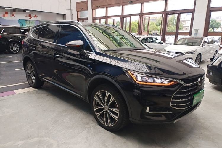 Used BYD Tang 2018 2.0T Automatic SmartConnect Prestige 7-Seater China V Standard Front Right 45 Deg