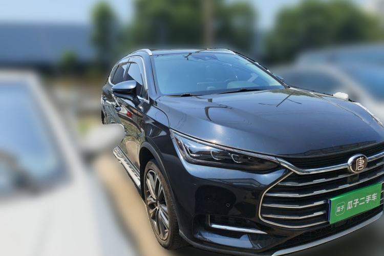 Used BYD Tang 2018 2.0T Automatic SmartConnect Prestige 7-Seater China V Standard Front Right 45 Deg