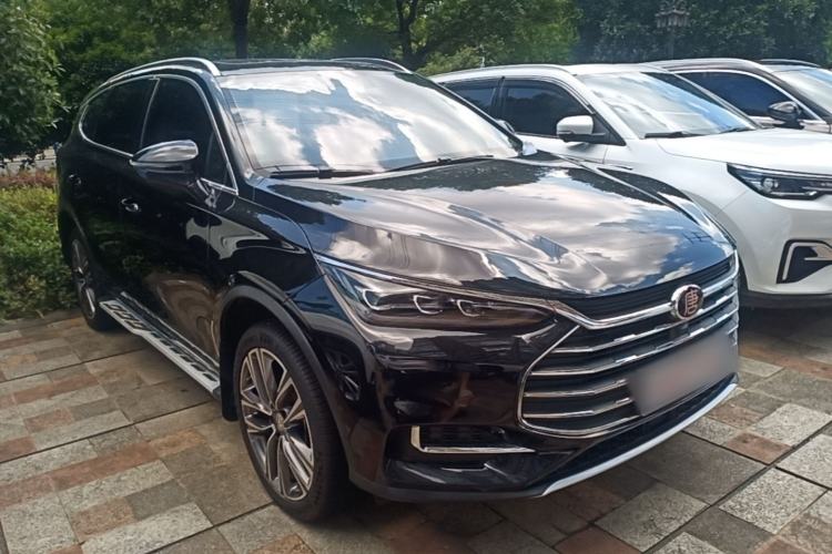 Used BYD Tang 2018 2.0T Automatic SmartConnect Prestige 7-Seater China V Standard Front Right 45 Deg