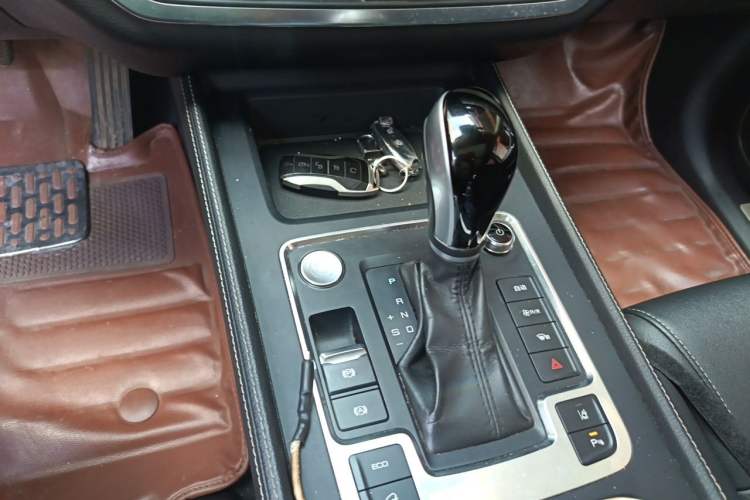 Used BYD Tang 2018 2.0T Automatic SmartConnect Prestige 7-Seater China V Standard Gear Lever