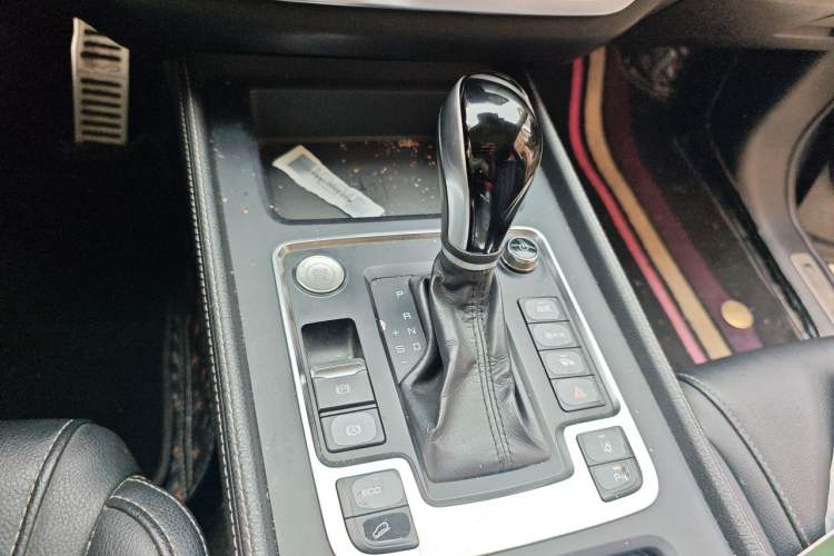 Used BYD Tang 2018 2.0T Automatic SmartConnect Prestige 7-Seater China V Standard Gear Lever