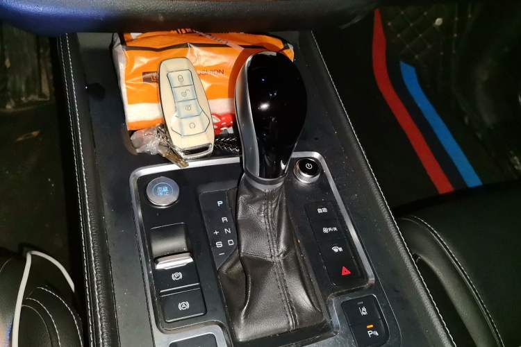 Used BYD Tang 2018 2.0T Automatic SmartConnect Prestige 7-Seater China V Standard Gear Lever