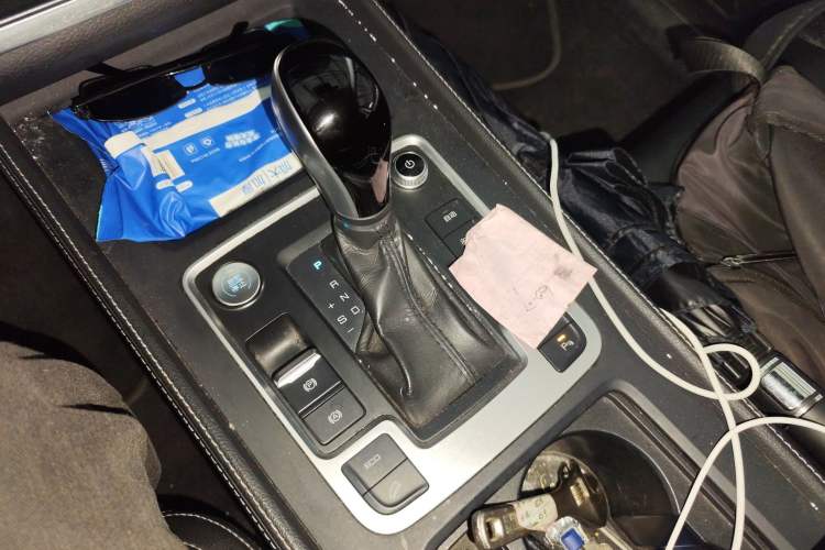 Used BYD Tang 2018 2.0T Automatic Smart Connect Prestige 7-Seater China V Standard Gear Lever
