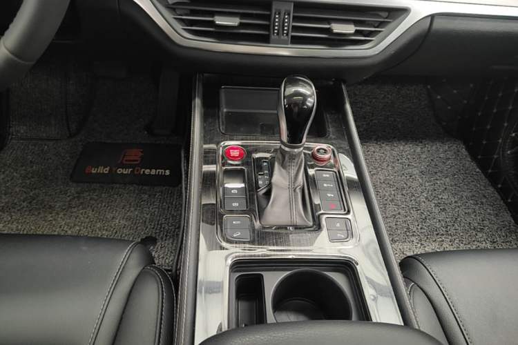 Used BYD Tang 2018 2.0T Automatic SmartConnect Prestige 7-Seater China V Standard Gear Lever