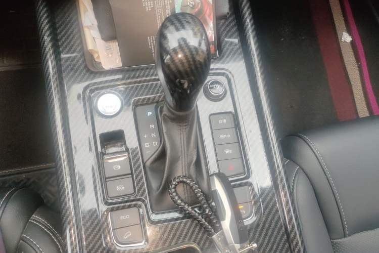 Used BYD Tang 2018 2.0T Automatic Smart Connect Prestige 7-Seater China V Standard Gear Lever