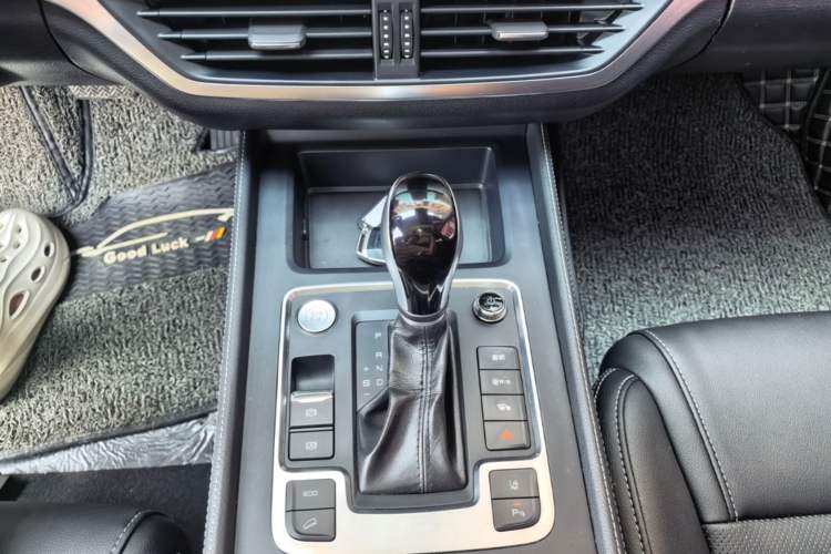 Used BYD Tang 2018 2.0T Automatic SmartConnect Prestige 7-Seater China V Standard Gear Lever