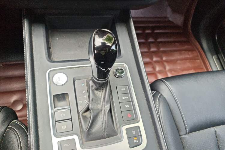Used BYD Tang 2018 2.0T Automatic SmartConnect Prestige 7-Seater China V Standard Gear Lever