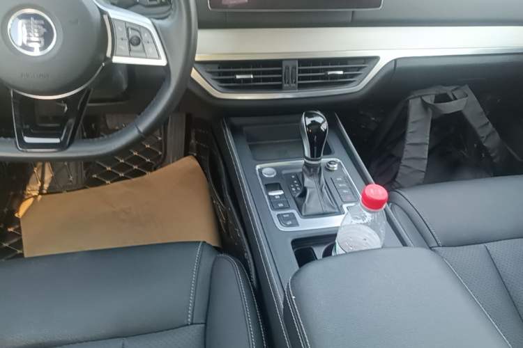 Used BYD Tang 2018 2.0T Automatic SmartConnect Prestige 7-Seater China V Standard Gear Lever