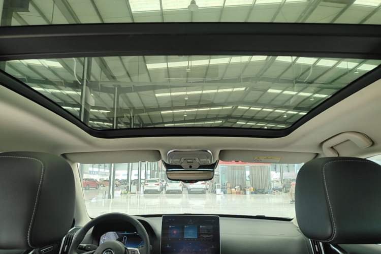 Used BYD Tang 2018 2.0T Automatic SmartConnect Prestige 7-Seater China V Standard Headliner