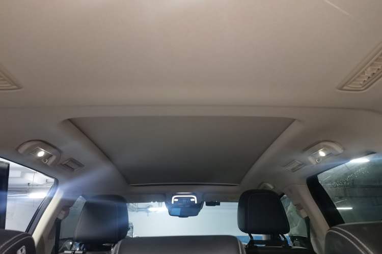 Used BYD Tang 2018 2.0T Automatic Smart Connect Prestige 7-Seater China V Standard Headliner