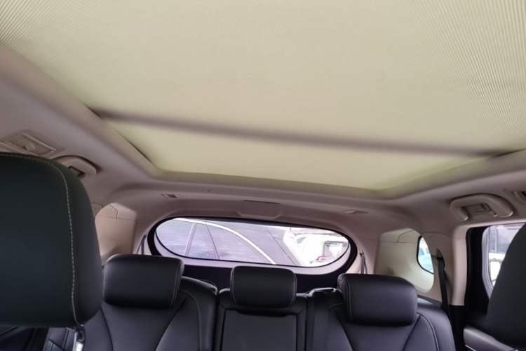 Used BYD Tang 2018 2.0T Automatic SmartConnect Prestige 7-Seater China V Standard Headliner