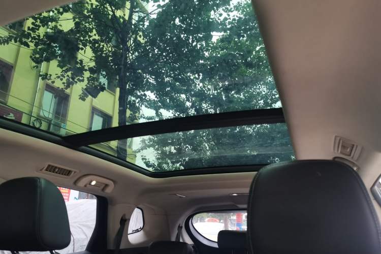 Used BYD Tang 2018 2.0T Automatic Smart Connect Prestige 7-Seater China V Standard Headliner