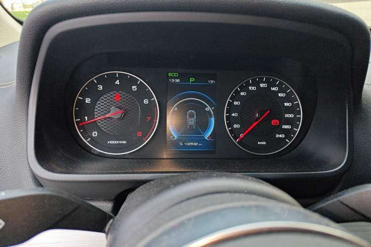 Used BYD Tang 2018 2.0T Automatic Smart Connect Prestige 7-Seater China V Standard Instrument Cluster
