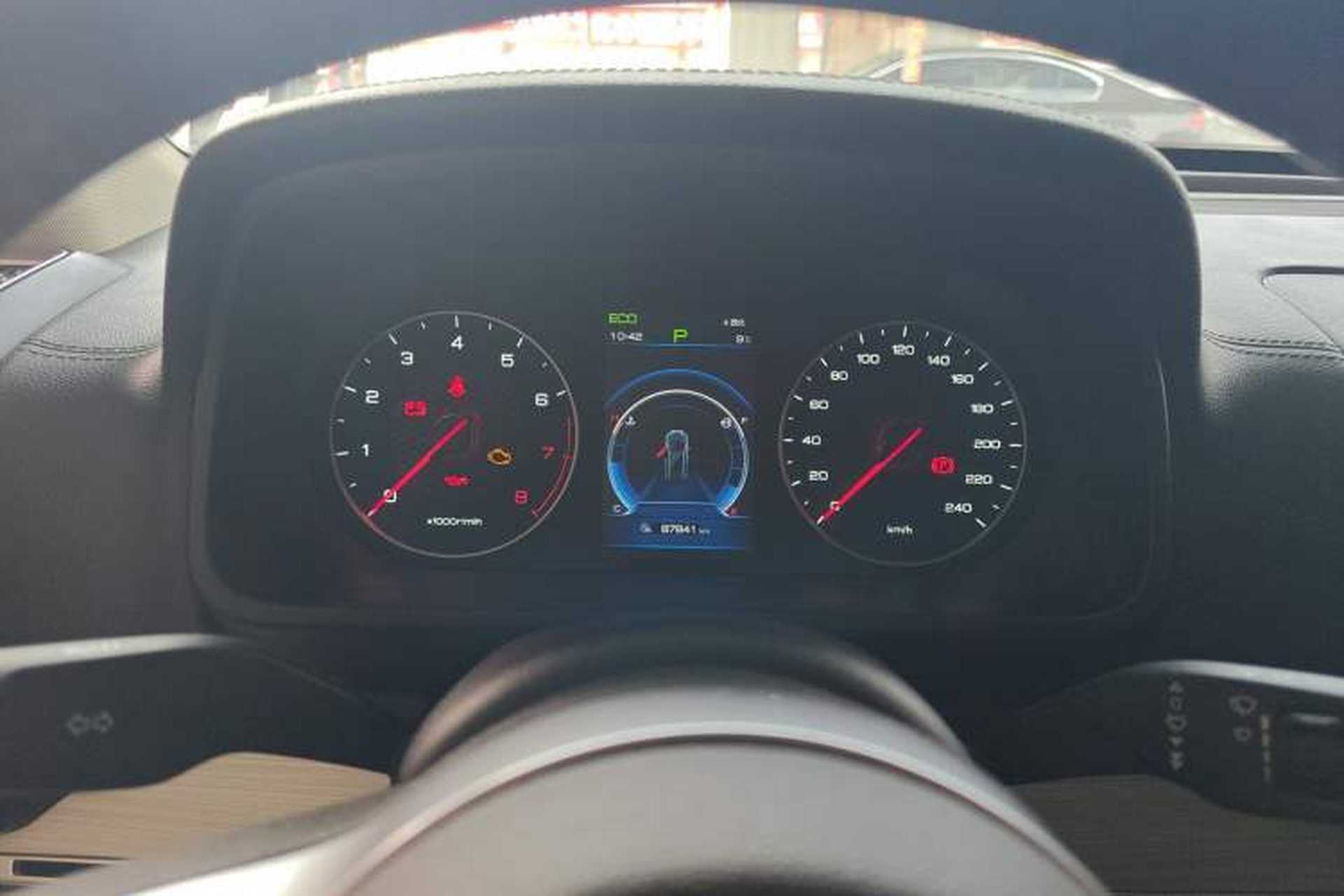 Used BYD Tang 2018 2.0T Automatic Smart Connect Prestige 7-Seater China V Standard Instrument Cluster