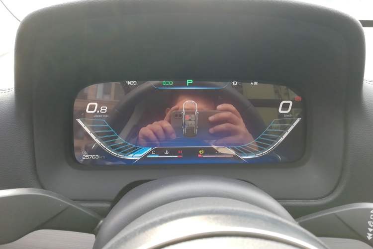 Used BYD Tang 2018 2.0T Automatic SmartConnect Prestige 7-Seater China V Standard Instrument Cluster