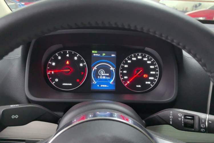 Used BYD Tang 2018 2.0T Automatic Smart Connect Prestige 7-Seater China V Standard Instrument Cluster
