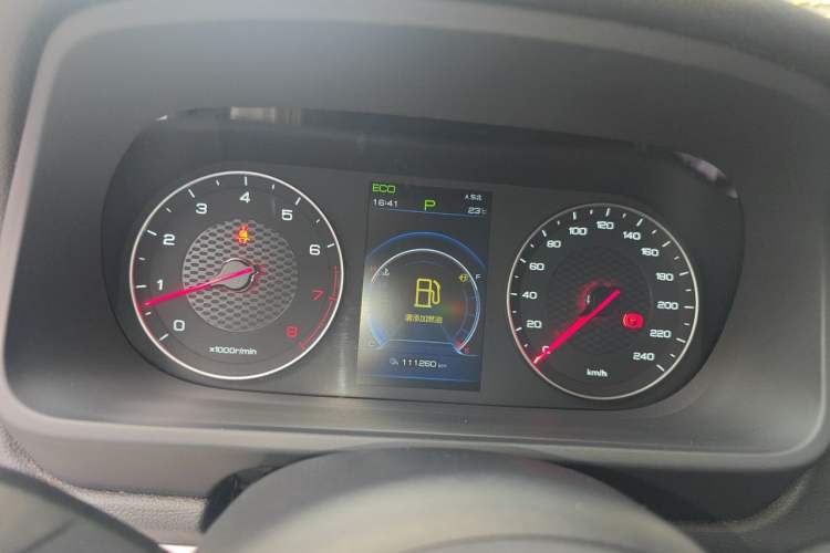 Used BYD Tang 2018 2.0T Automatic SmartConnect Luxury 7-Seater China V Emission Standard Instrument Cluster