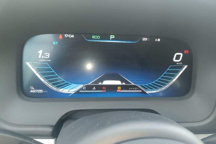 Used BYD Tang 2018 2.0T Automatic SmartConnect Prestige 7-Seater China V Standard Instrument Cluster