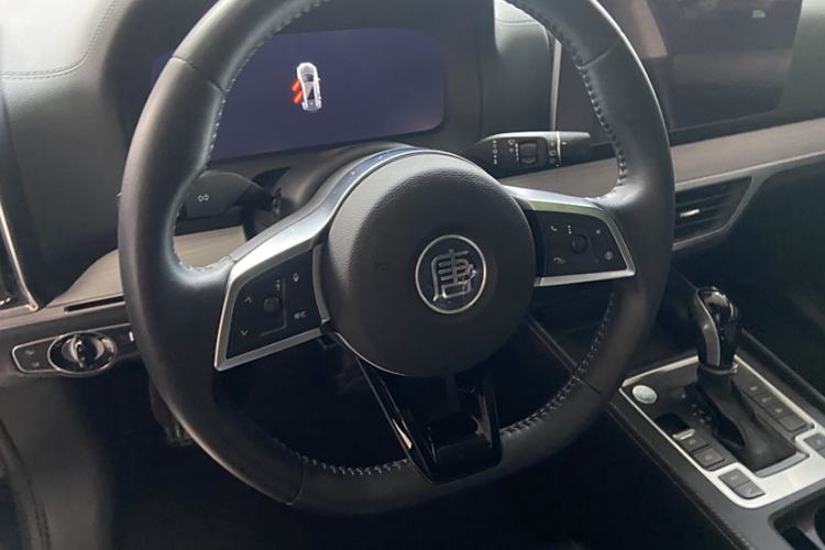 Used BYD Tang 2018 2.0T Automatic SmartConnect Prestige 7-Seater China V Standard Interior 2