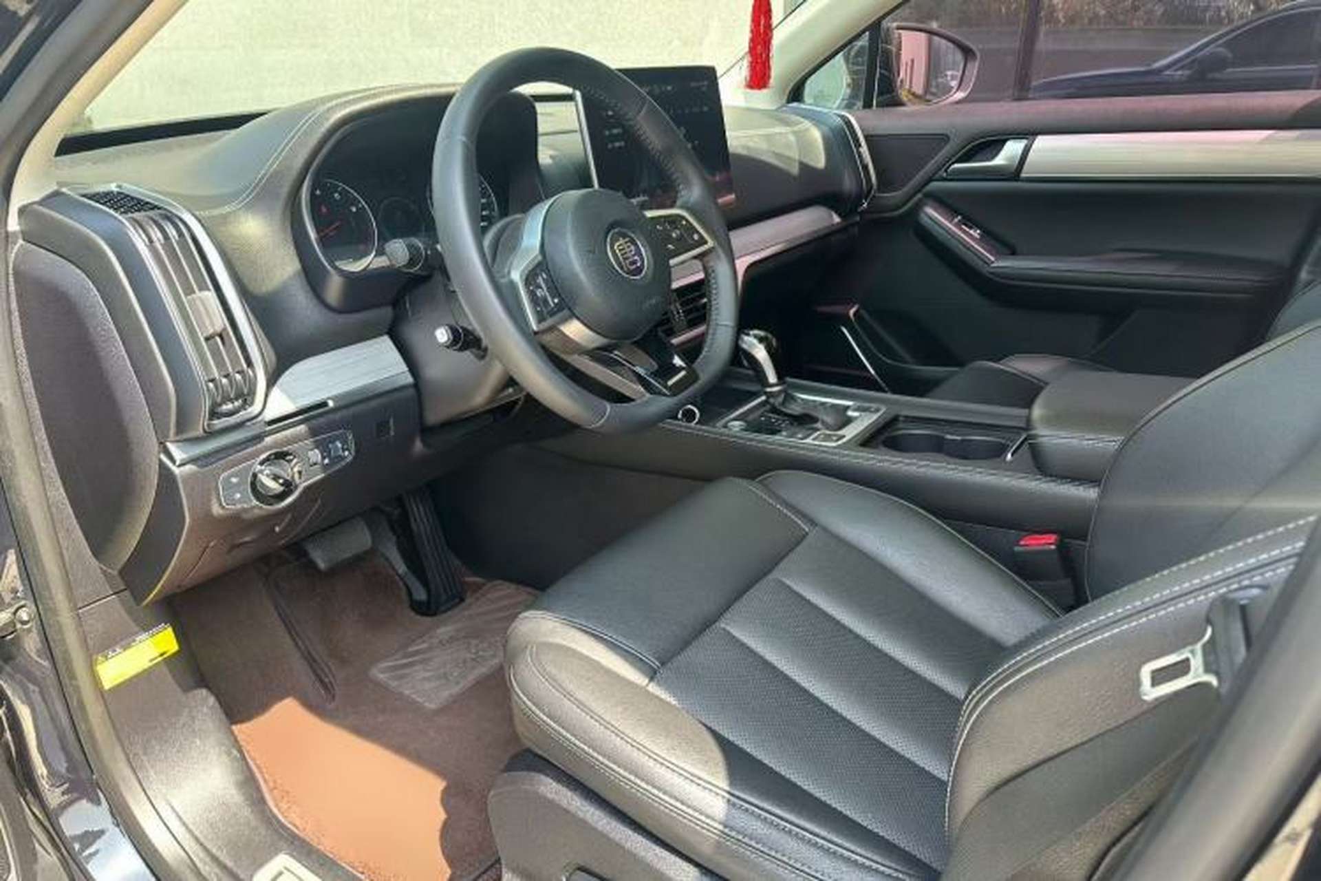 Used BYD Tang 2018 2.0T Automatic Smart Connect Prestige 7-Seater China V Standard Interior 2