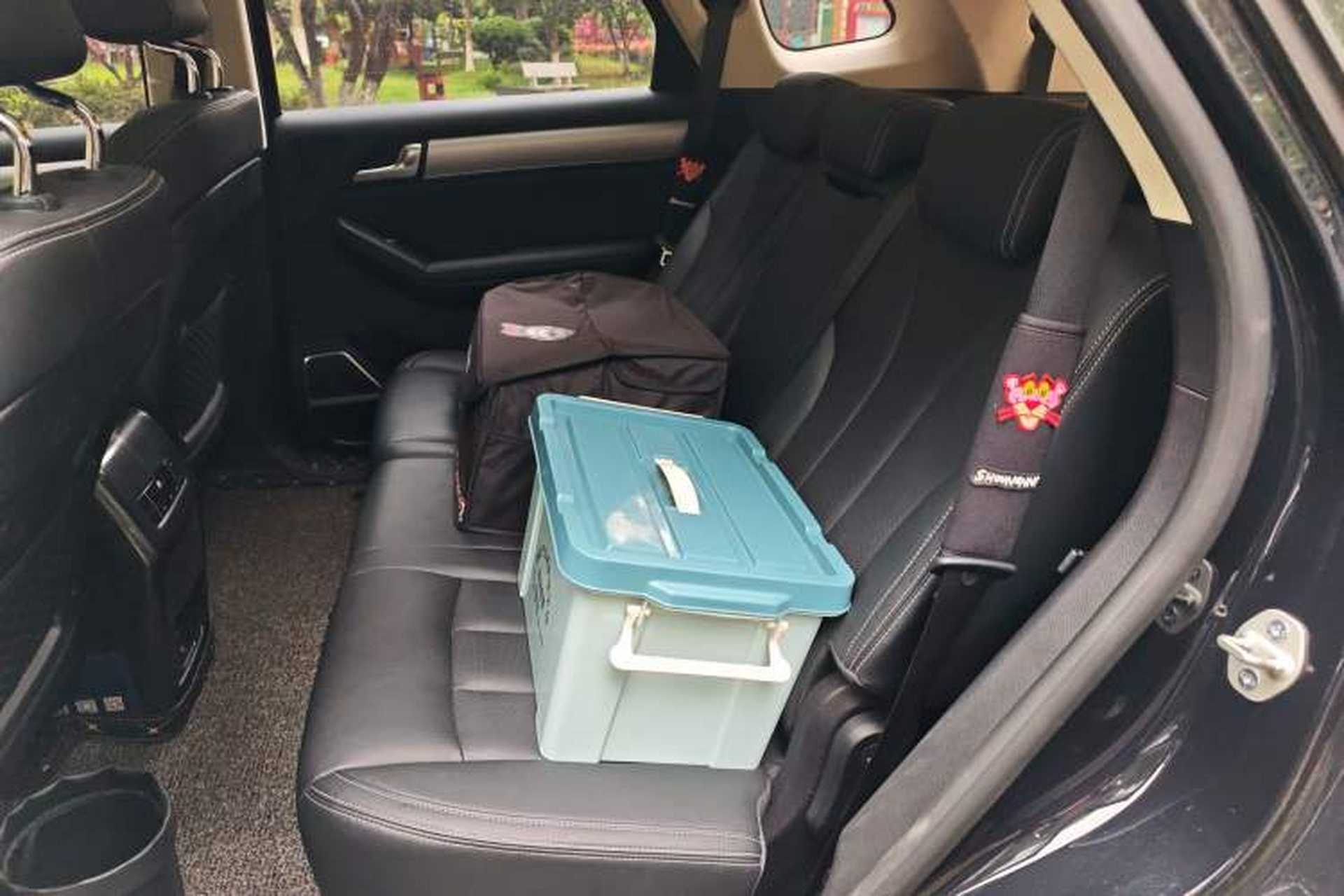 Used BYD Tang 2018 2.0T Automatic SmartConnect Prestige 7-Seater China V Standard Interior 4