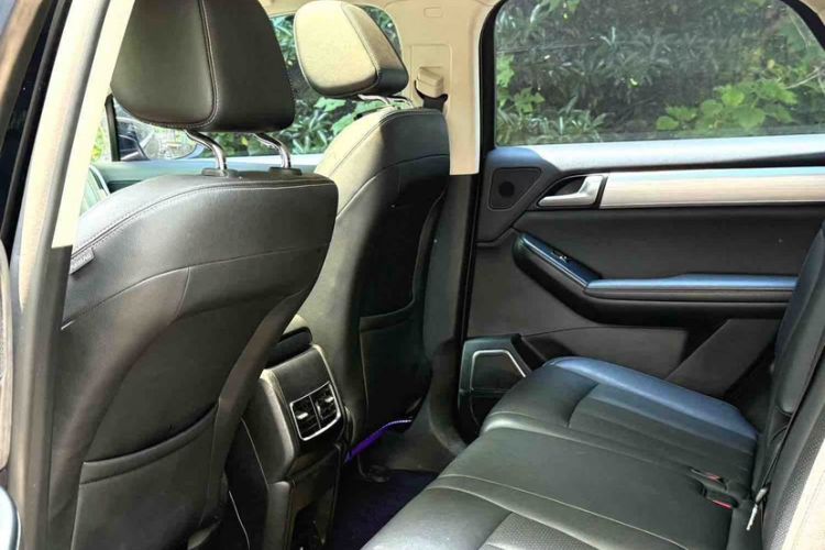 Used BYD Tang 2018 2.0T Automatic SmartConnect Luxury 7-Seater China V Emission Standard Interior 6