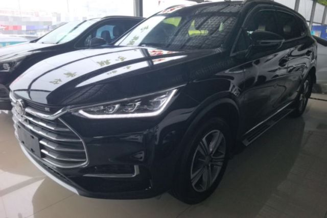 Used BYD Tang 2018 2.0T Automatic SmartConnect Luxury Edition 5 Seats China V Standard