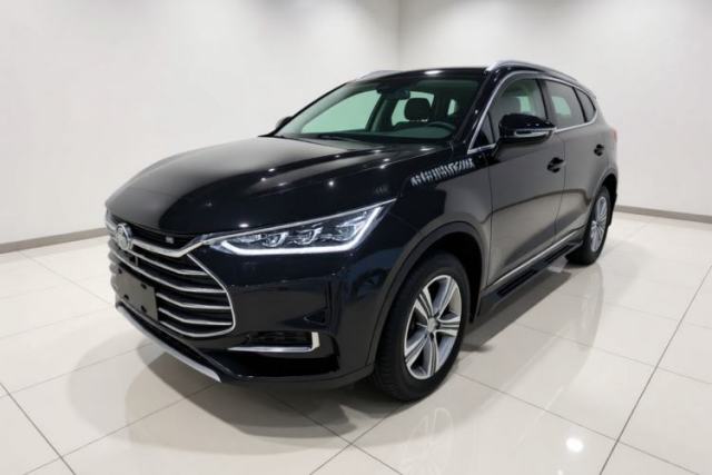 Gebrauchter BYD Tang 2018 2.0T Automatic SmartConnect Luxury Edition 5 Seats China V Standard