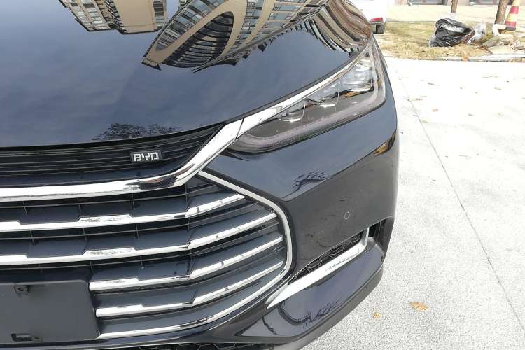 Used BYD Tang 2018 2.0T Automatic SmartConnect Prestige 7-Seater China V Standard Left Front Headlight