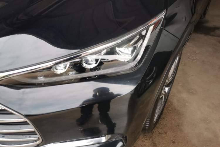 Used BYD Tang 2018 2.0T Automatic Smart Connect Prestige 5-Seater National Emission Standard V Left Front Headlight