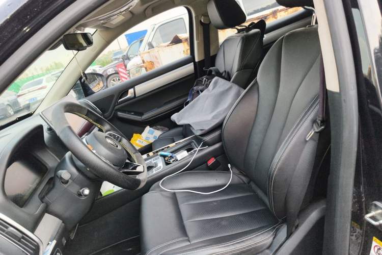 Used BYD Tang 2018 2.0T Automatic SmartConnect Prestige 7-Seater China V Standard Left Front Seat