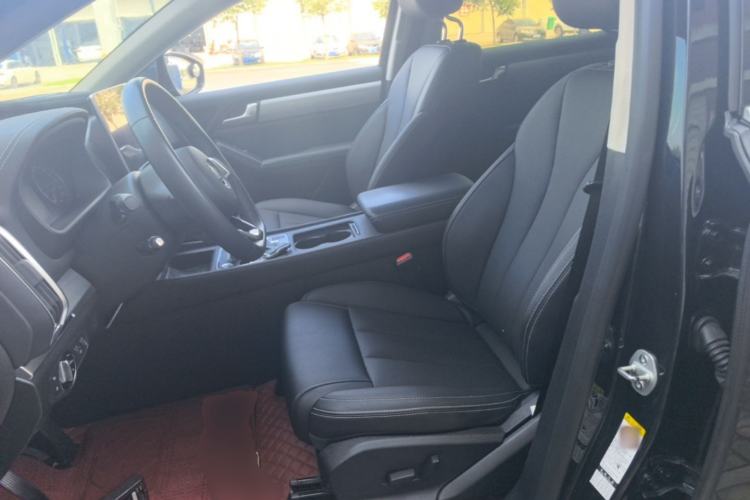 Used BYD Tang 2018 2.0T Automatic SmartConnect Luxury Edition 5 Seats China V Standard Left Front Seat