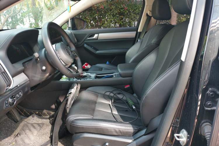 Used BYD Tang 2018 2.0T Automatic SmartConnect Prestige 7-Seater China V Standard Left Front Seat