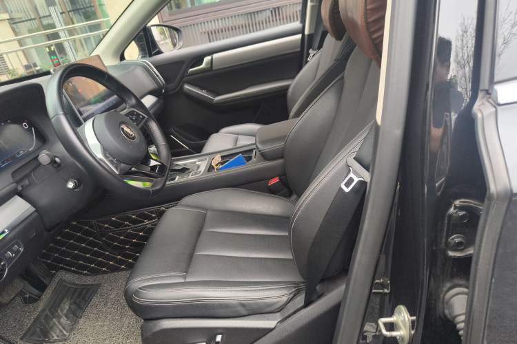 Used BYD Tang 2018 2.0T Automatic SmartConnect Prestige 7-Seater China V Standard Left Front Seat