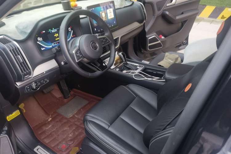 Used BYD Tang 2018 2.0T Automatic SmartConnect Prestige 7-Seater China V Standard Left Front Seat