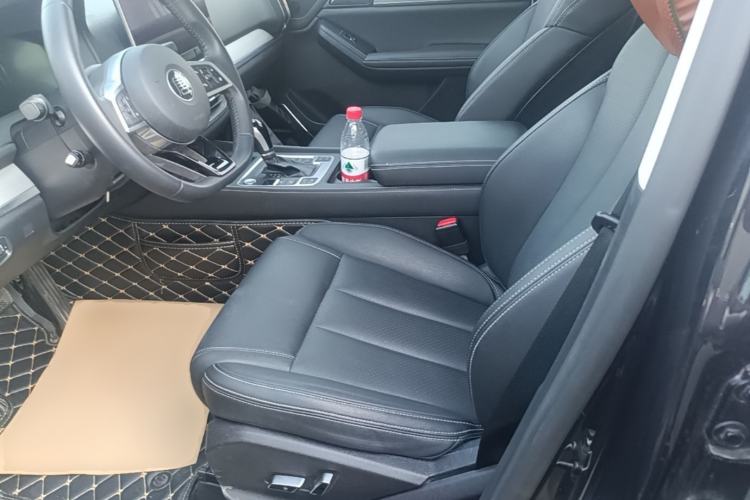 Used BYD Tang 2018 2.0T Automatic SmartConnect Prestige 7-Seater China V Standard Left Front Seat