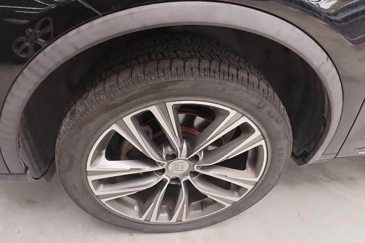Used BYD Tang 2018 2.0T Automatic SmartConnect Prestige 7-Seater China V Standard Left Front Wheel Hub