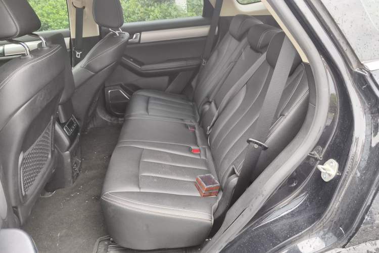 Used BYD Tang 2018 2.0T Automatic SmartConnect Prestige 7-Seater China V Standard Left Rear Seat