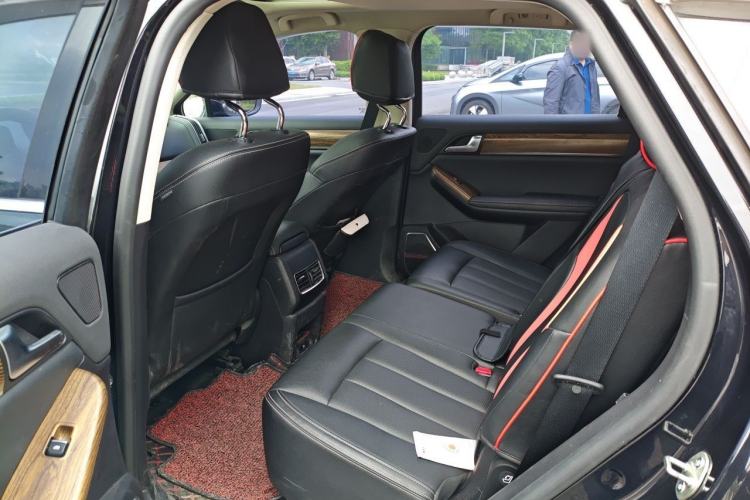 Used BYD Tang 2018 2.0T Automatic SmartConnect Luxury 7-Seater China V Emission Standard Left Rear Seat