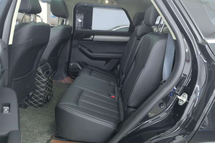 Used BYD Tang 2018 2.0T Automatic Smart Connect Prestige 7-Seater China V Standard Left Rear Seat