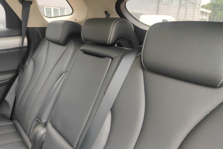 Used BYD Tang 2018 2.0T Automatic SmartConnect Prestige 7-Seater China V Standard Left Rear Seat