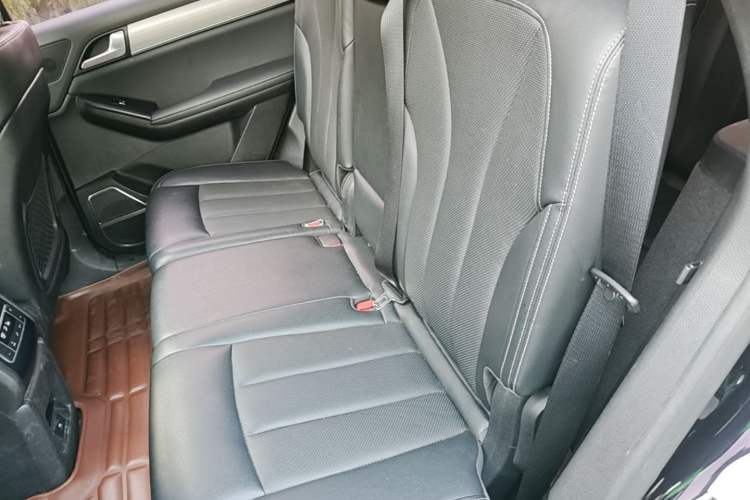 Used BYD Tang 2018 2.0T Automatic SmartConnect Prestige 7-Seater China V Standard Left Rear Seat