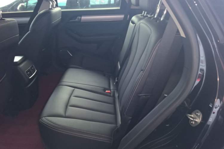 Used BYD Tang 2018 2.0T Automatic SmartConnect Luxury Edition 5 Seats China V Standard Left Rear Seat
