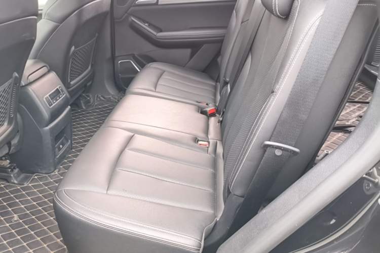 Used BYD Tang 2018 2.0T Automatic SmartConnect Prestige 7-Seater China V Standard Left Rear Seat