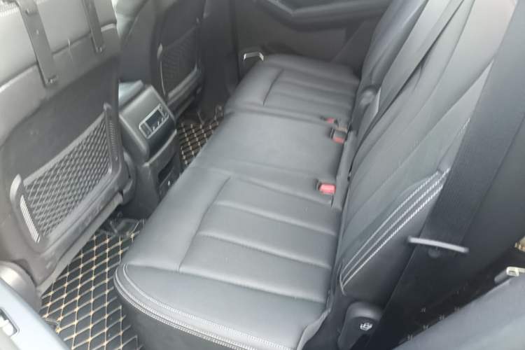 Used BYD Tang 2018 2.0T Automatic SmartConnect Prestige 7-Seater China V Standard Left Rear Seat