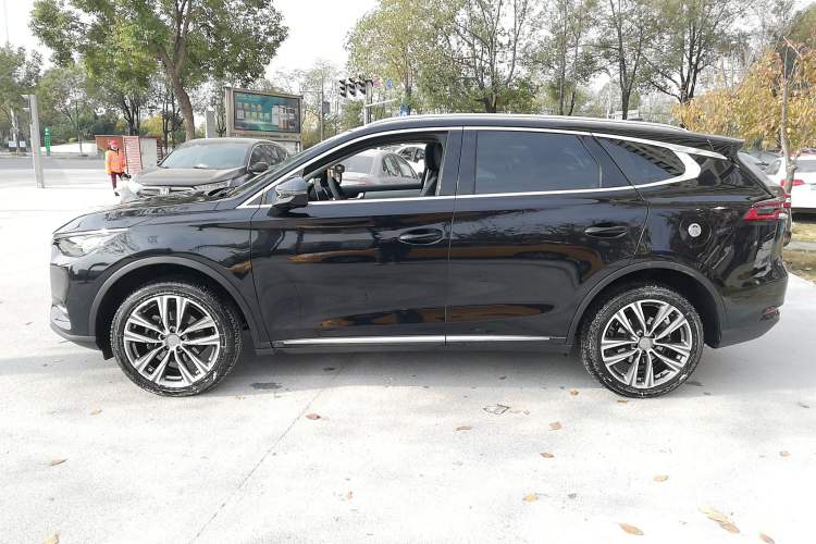 Used BYD Tang 2018 2.0T Automatic SmartConnect Prestige 7-Seater China V Standard Left Side